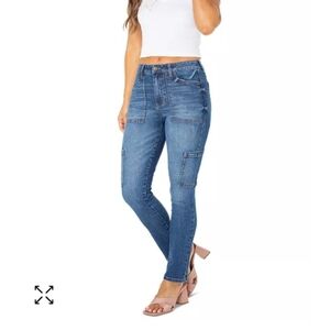 New Celebrity Pink cargo jeans size 11